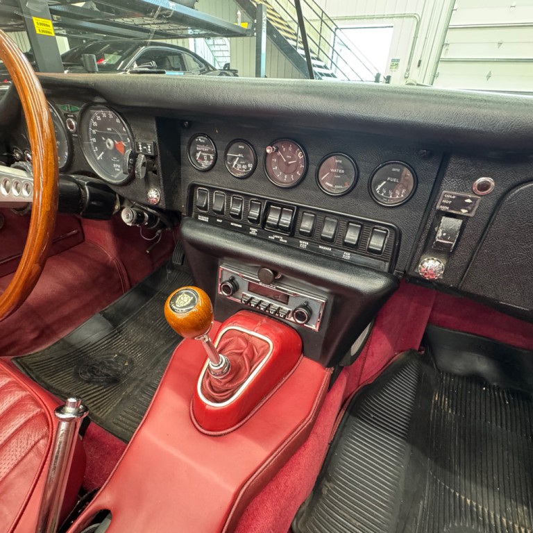 1970 Jaguar E-TYPE Image 14