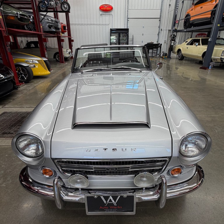 1967 Datsun 2000 Image 3