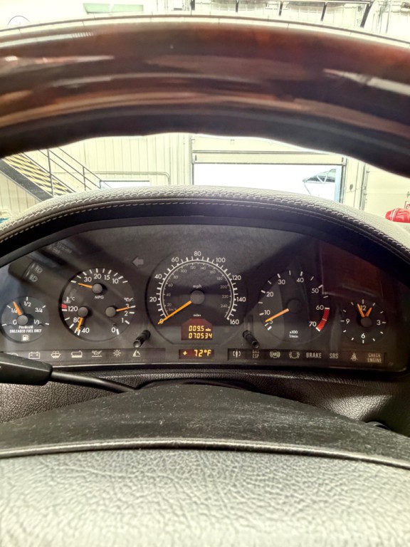 1998 Mercedes-Benz SL-Class Image 8