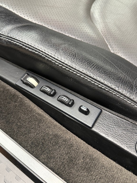 1998 Mercedes-Benz SL-Class Image 21