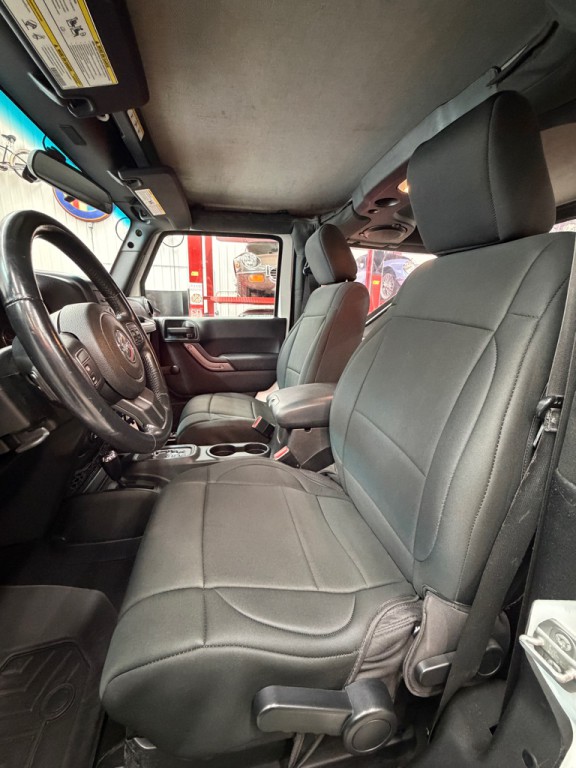 2014 Jeep Wrangler Image 5
