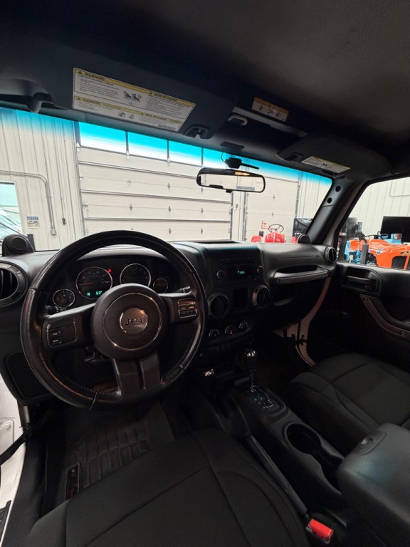 2014 Jeep Wrangler Image 10