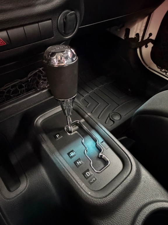 2014 Jeep Wrangler Image 13