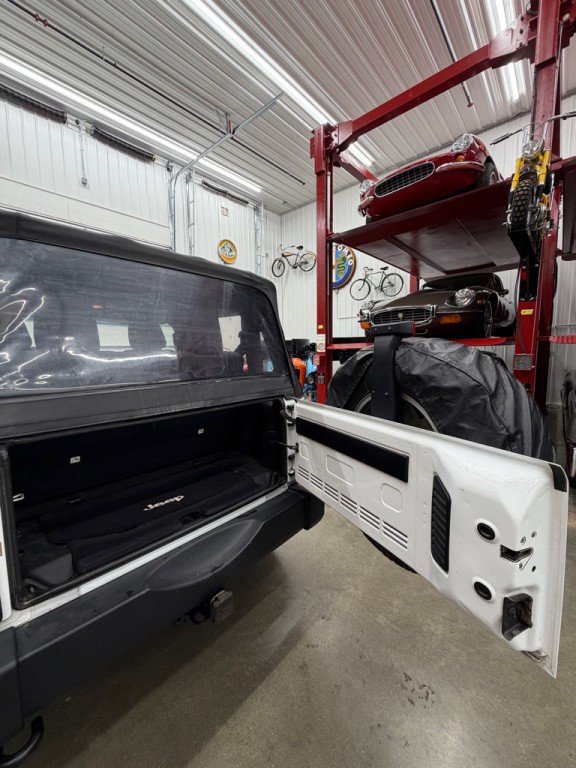 2014 Jeep Wrangler Image 20