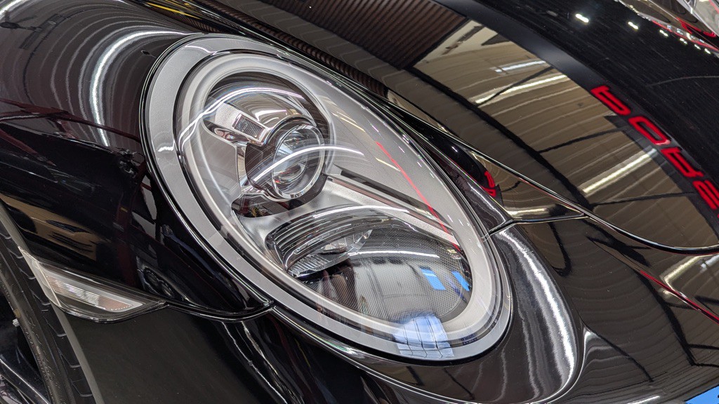 2018 Porsche 911 Image 24