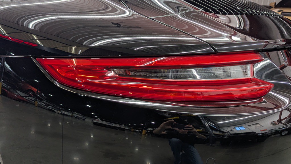 2018 Porsche 911 Image 25