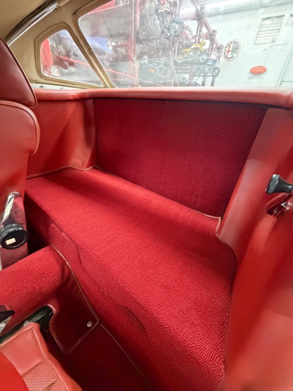 1974 Mercedes-Benz 420-Class Image 7