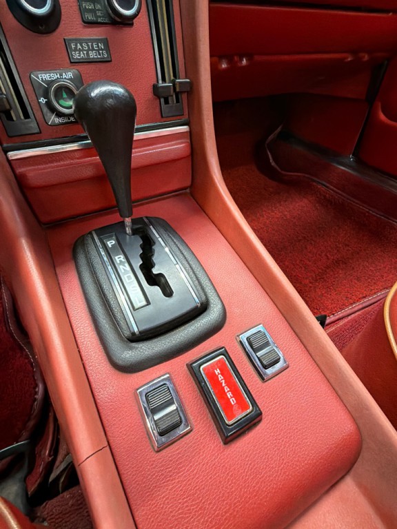 1974 Mercedes-Benz 420-Class Image 11