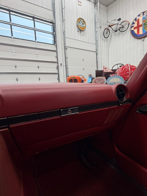 1974 Mercedes-Benz 420-Class Image 13