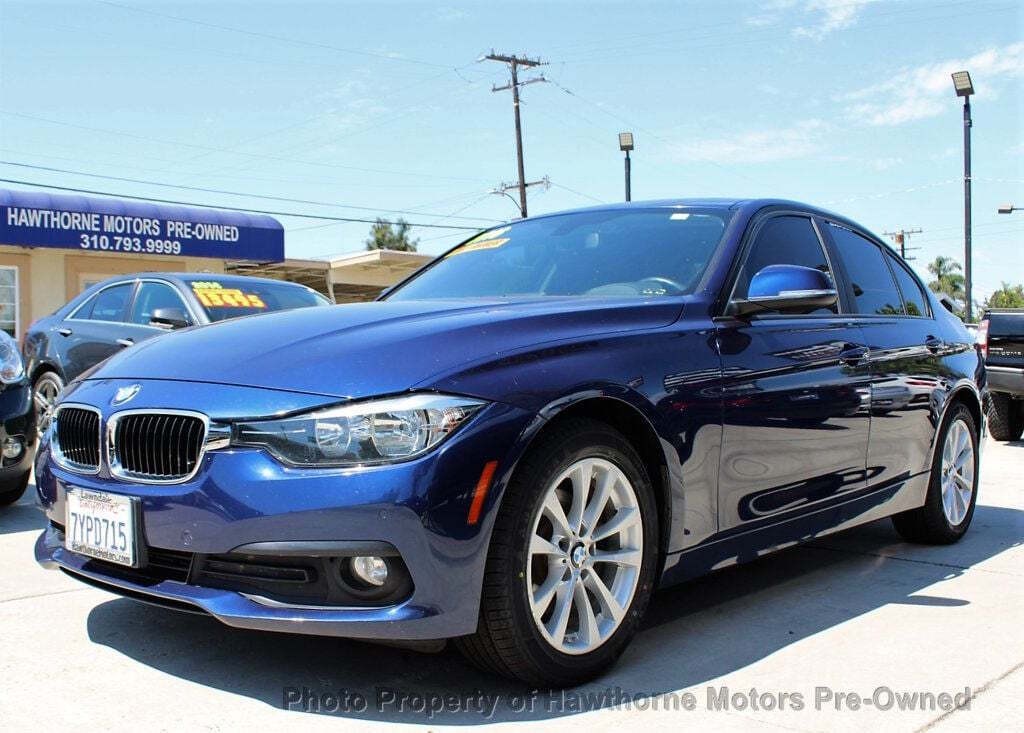 2016 BMW 3 Series Image 2