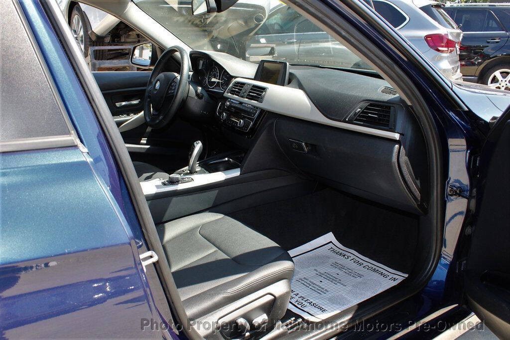 2016 BMW 3 Series Image 17