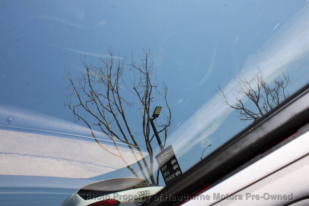2014 BMW 3 Series Image 16
