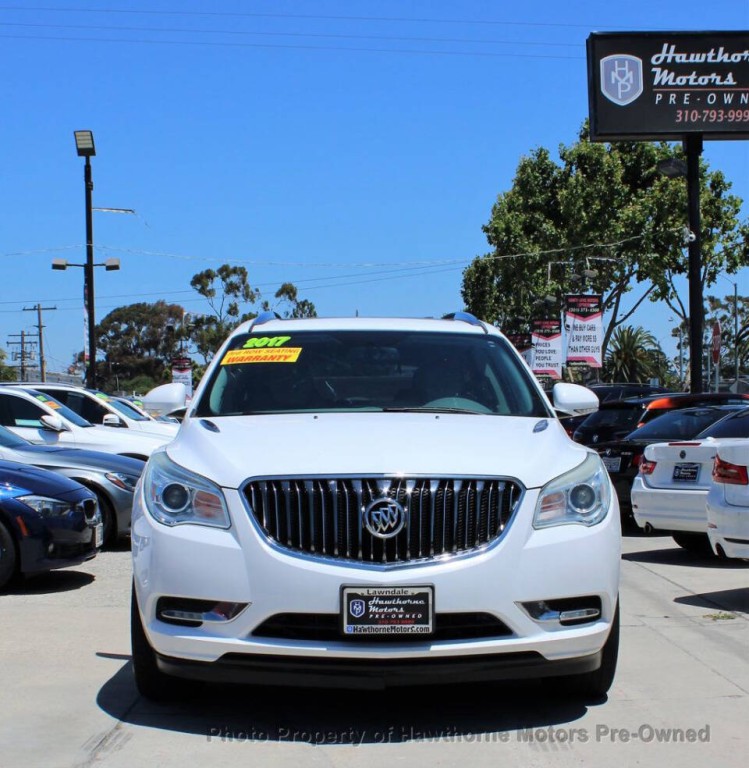 2017 Buick Enclave Image 3