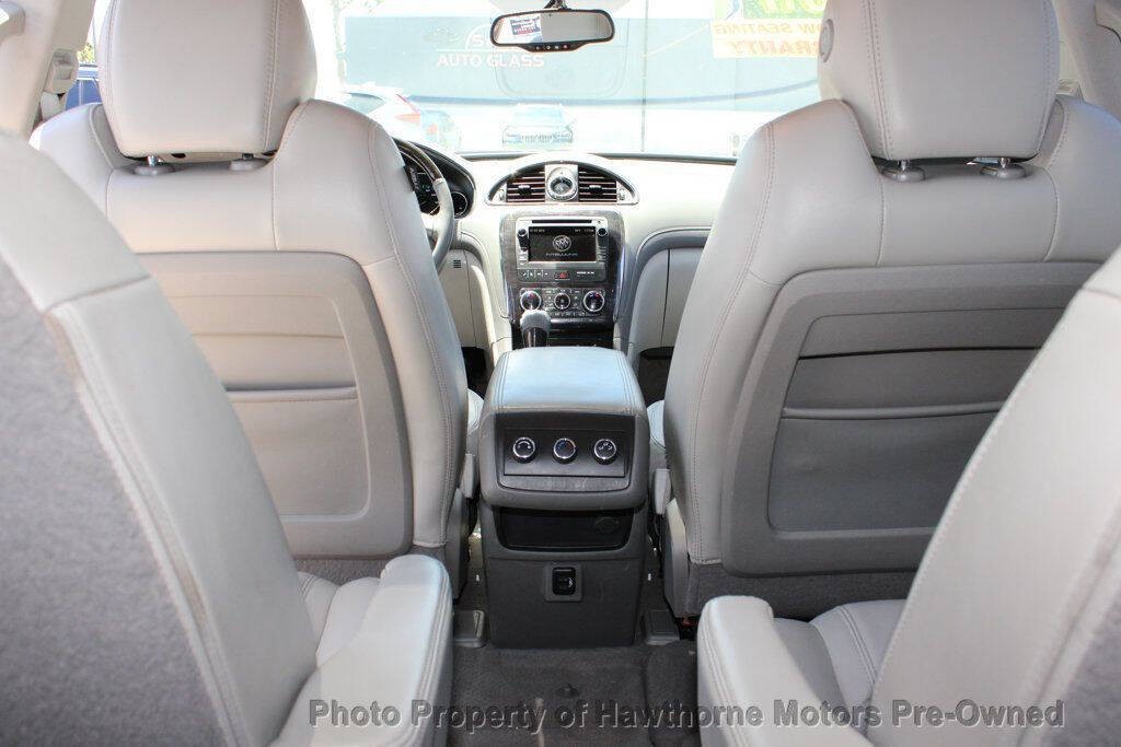 2017 Buick Enclave Image 14