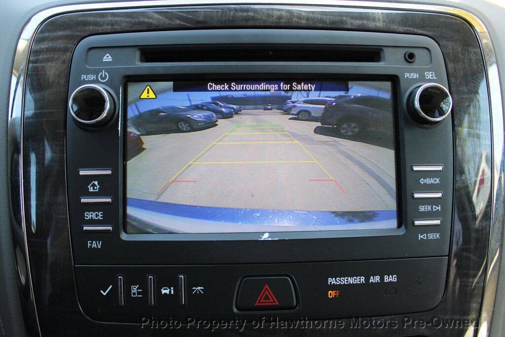 2017 Buick Enclave Image 16