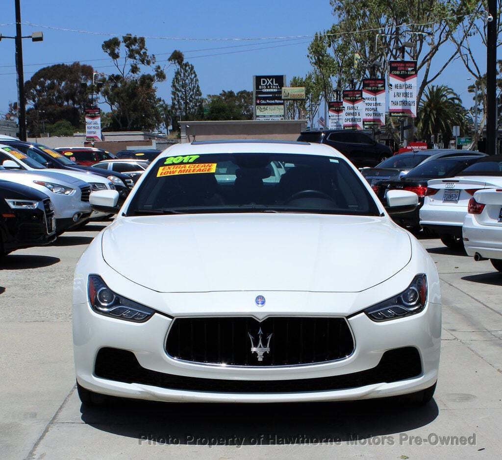 2017 Maserati Ghibli Image 3