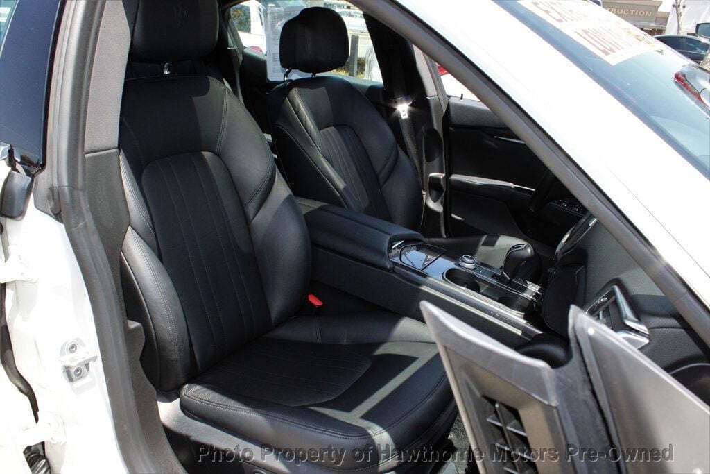 2017 Maserati Ghibli Image 11