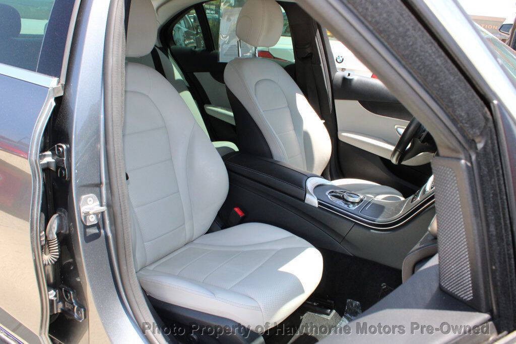 2017 Mercedes-Benz C-Class Image 11