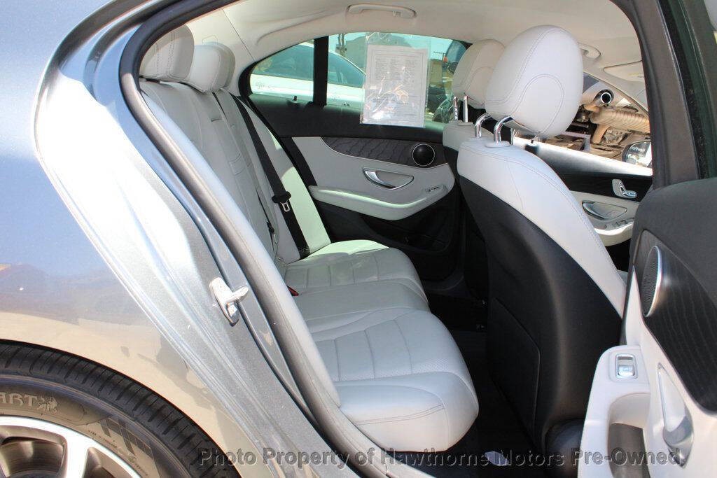 2017 Mercedes-Benz C-Class Image 12