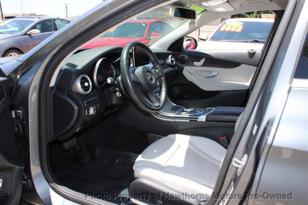 2017 Mercedes-Benz C-Class Image 16