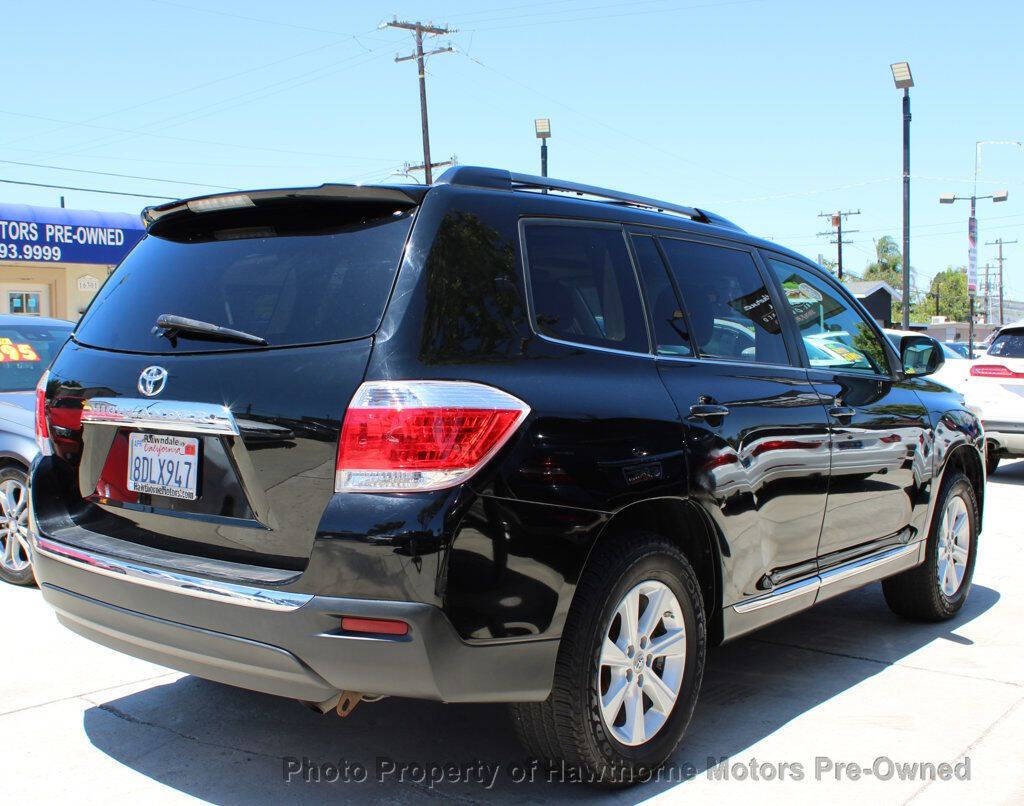2011 Toyota Highlander Image 6