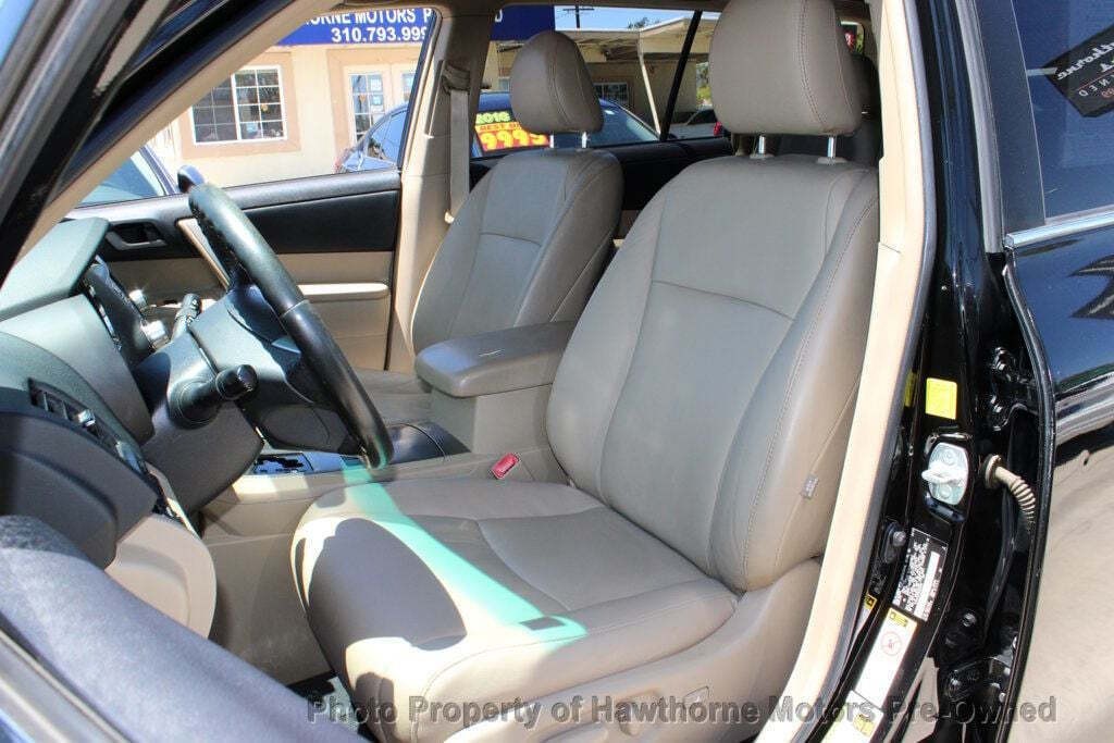 2011 Toyota Highlander Image 9