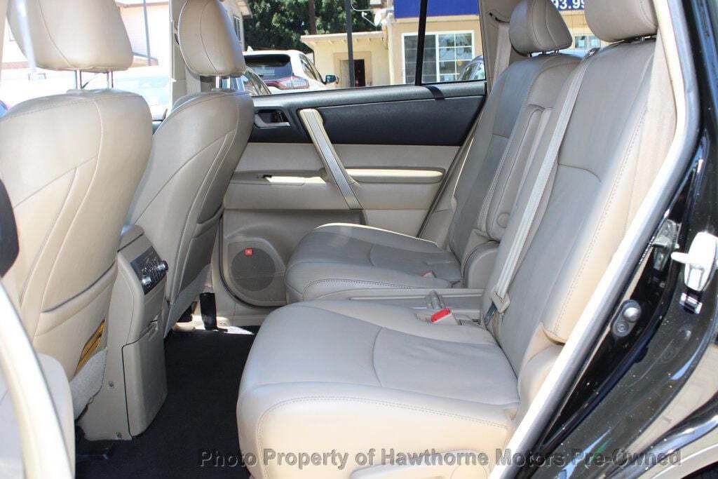 2011 Toyota Highlander Image 10