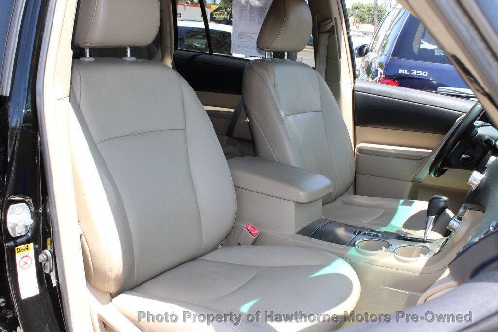 2011 Toyota Highlander Image 12