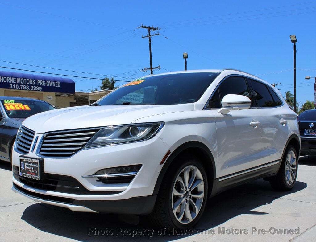 2017 Lincoln MKC Image 2