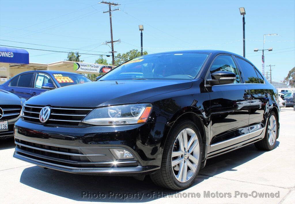 2017 Volkswagen Jetta Image 2
