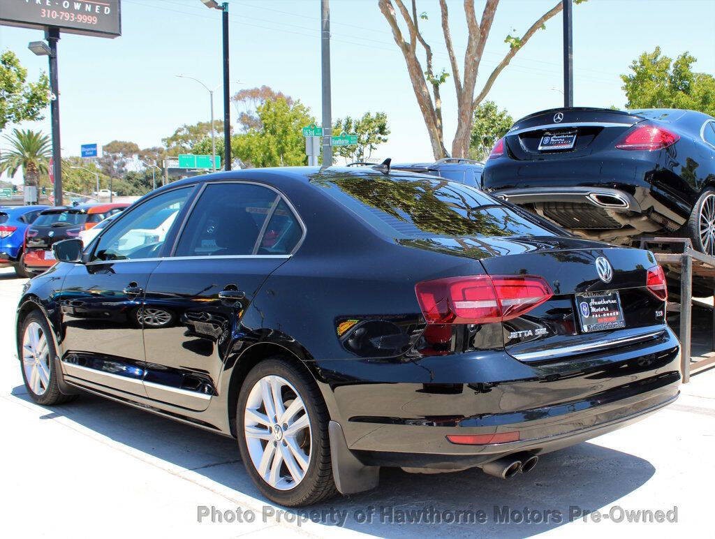 2017 Volkswagen Jetta Image 5