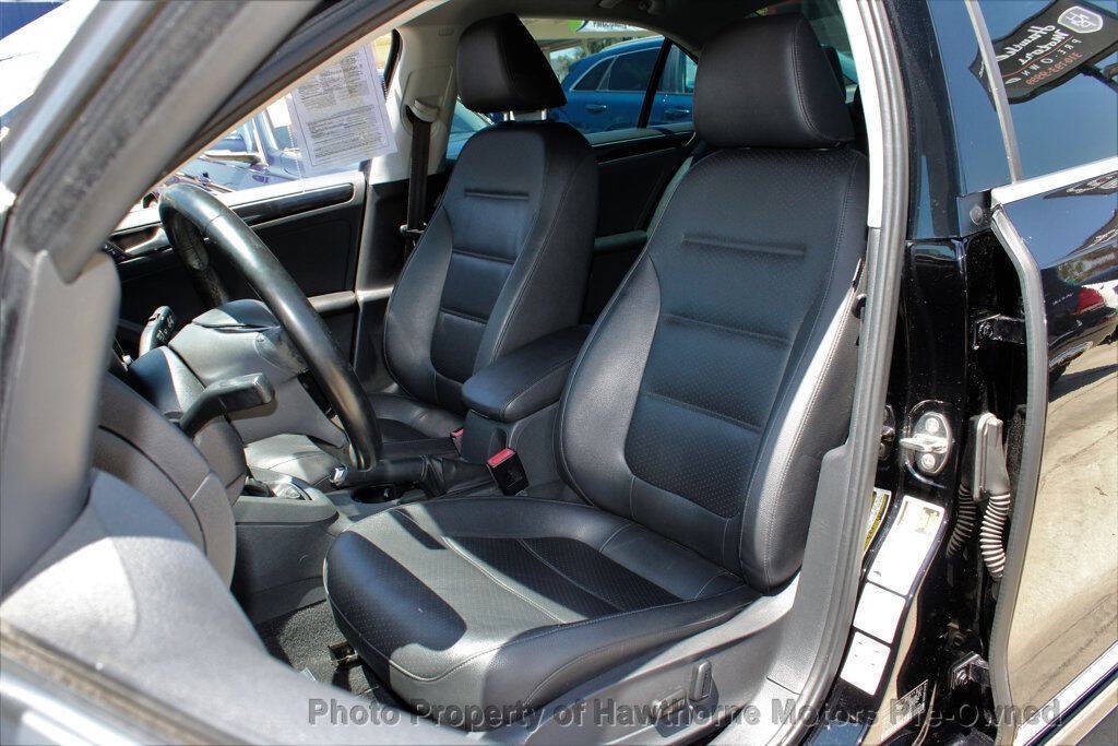 2017 Volkswagen Jetta Image 9