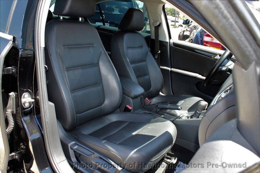 2017 Volkswagen Jetta Image 11