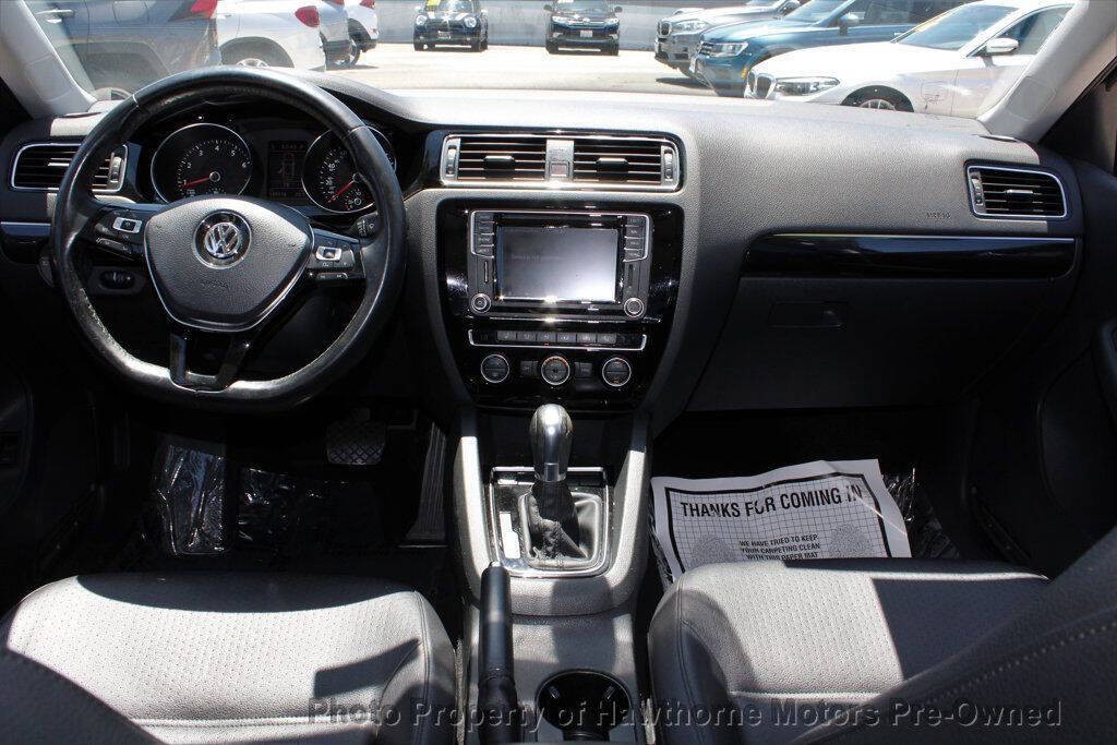 2017 Volkswagen Jetta Image 13