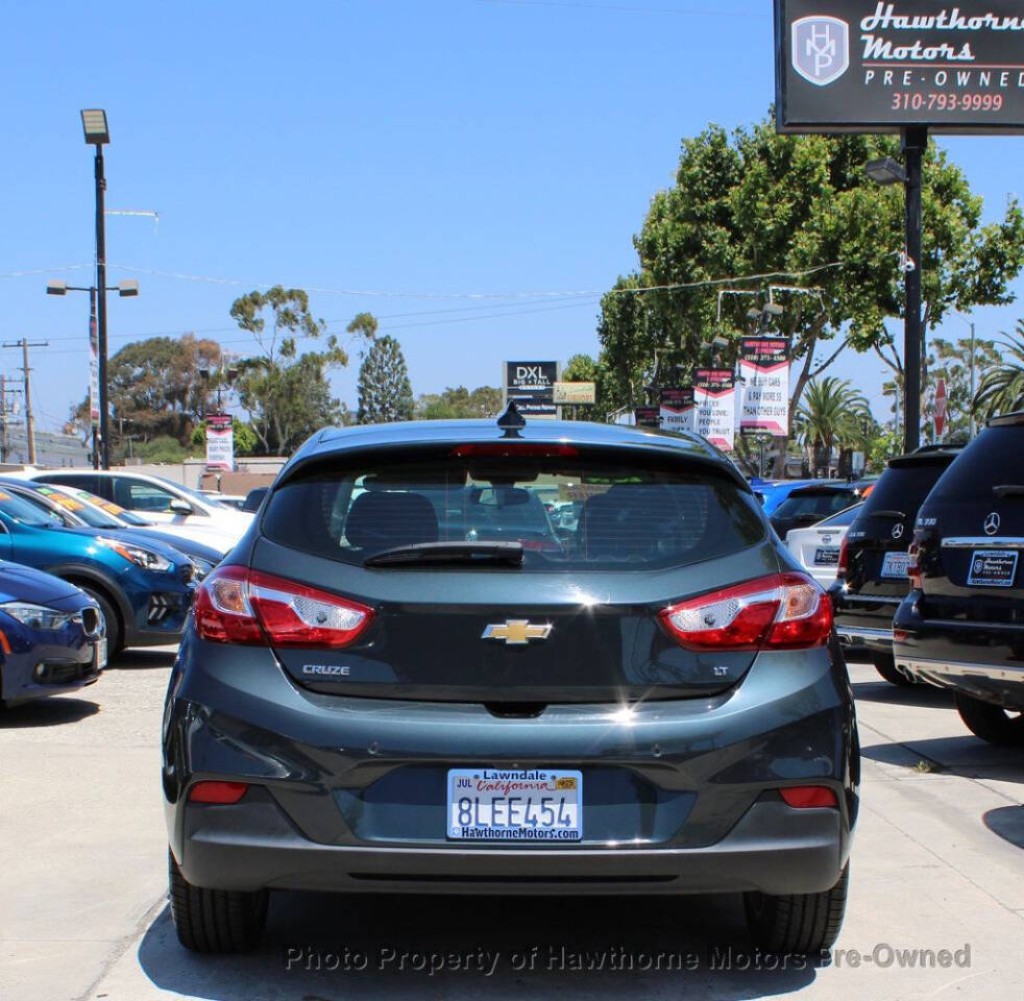 2019 Chevrolet Cruze Image 4