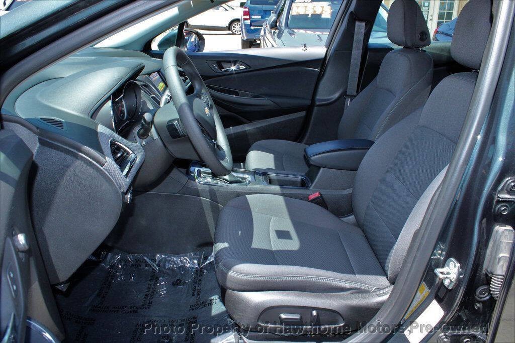 2019 Chevrolet Cruze Image 9