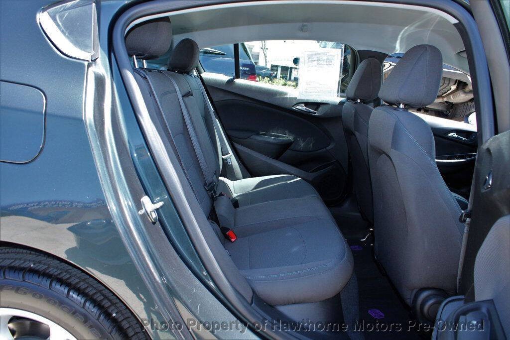 2019 Chevrolet Cruze Image 12