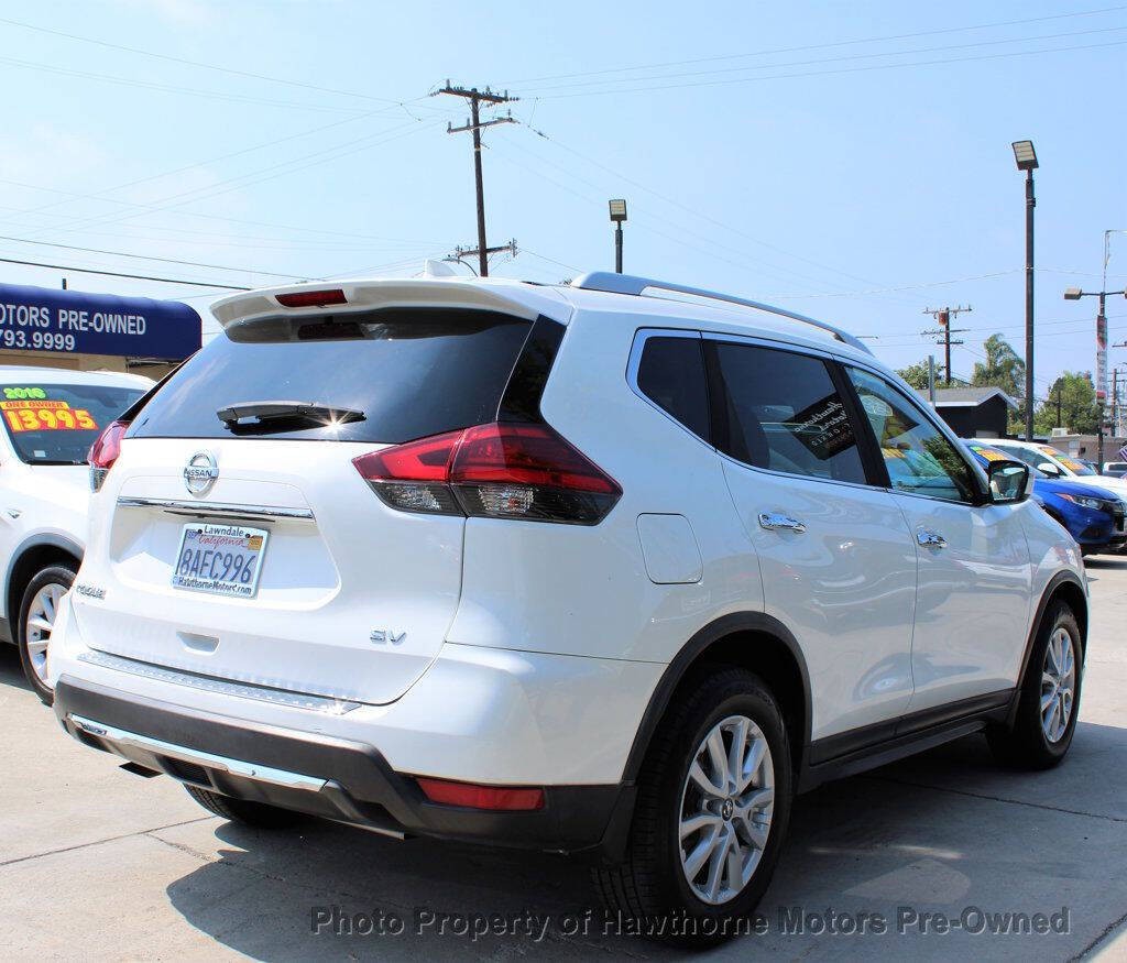 2017 Nissan Rogue Image 6
