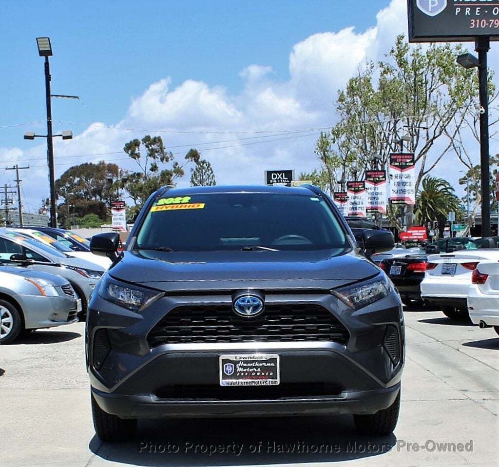 2022 Toyota Rav4 Image 3