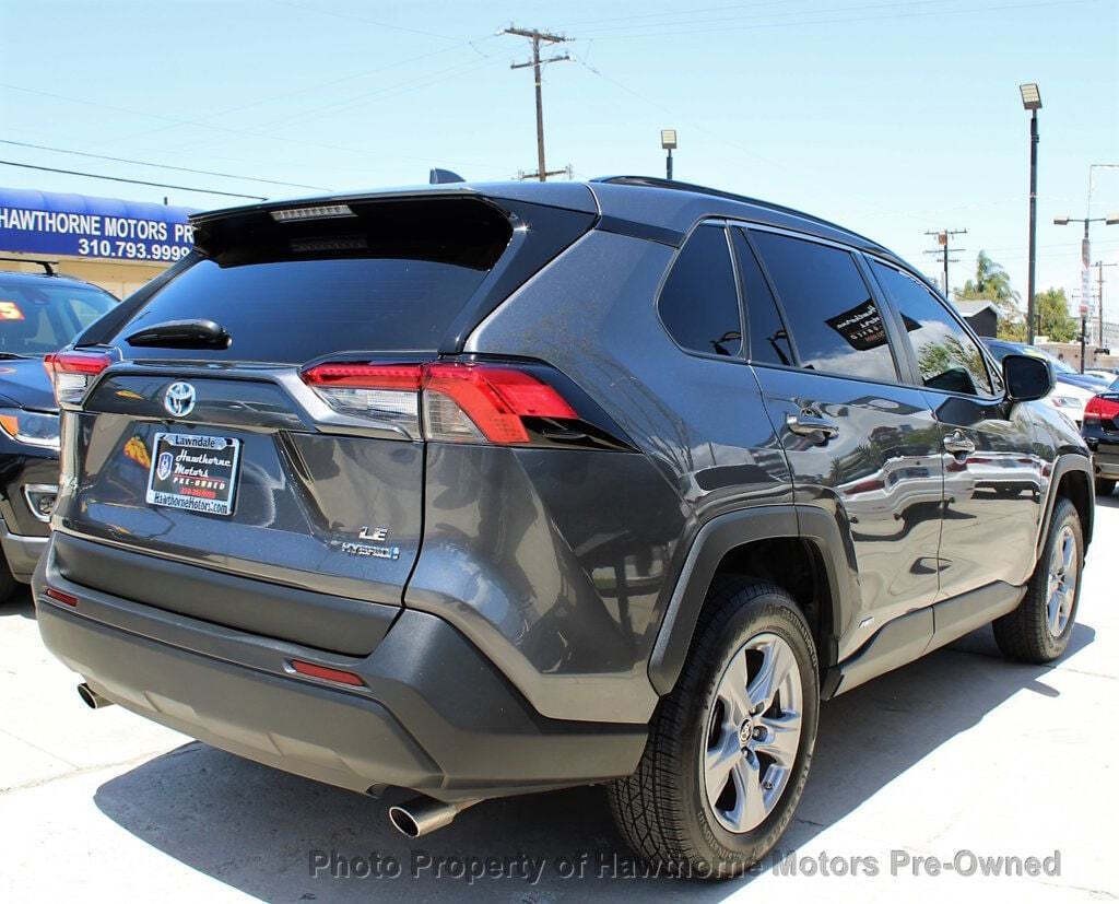 2022 Toyota Rav4 Image 6