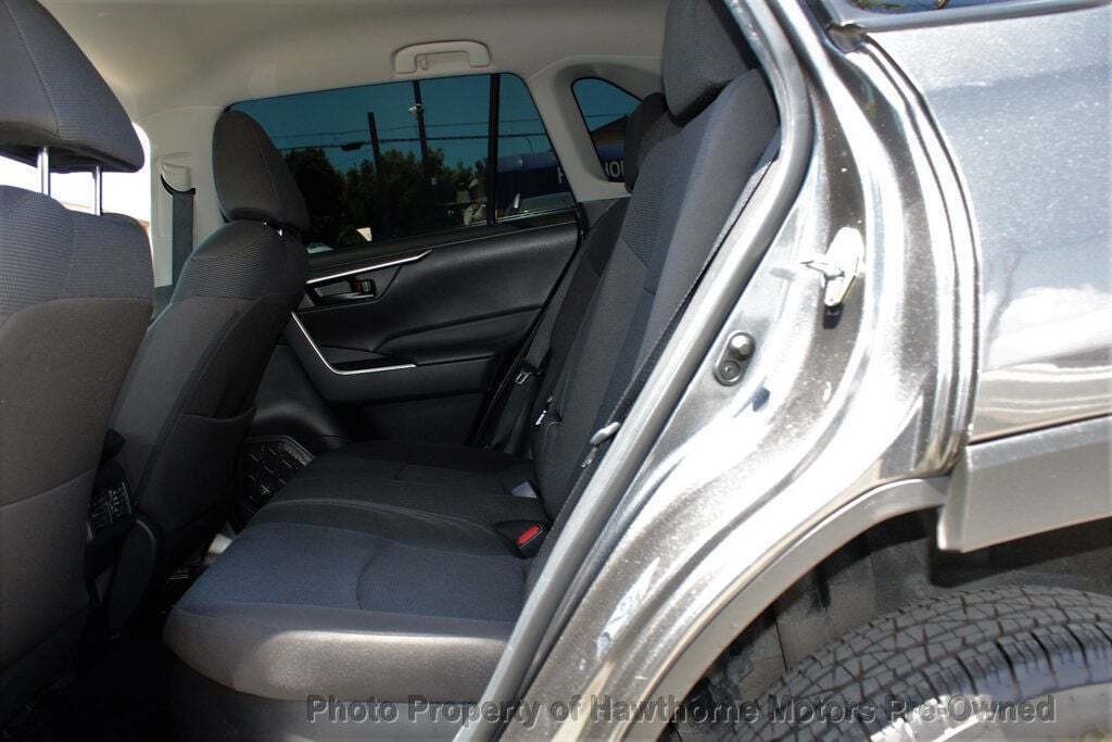 2022 Toyota Rav4 Image 10