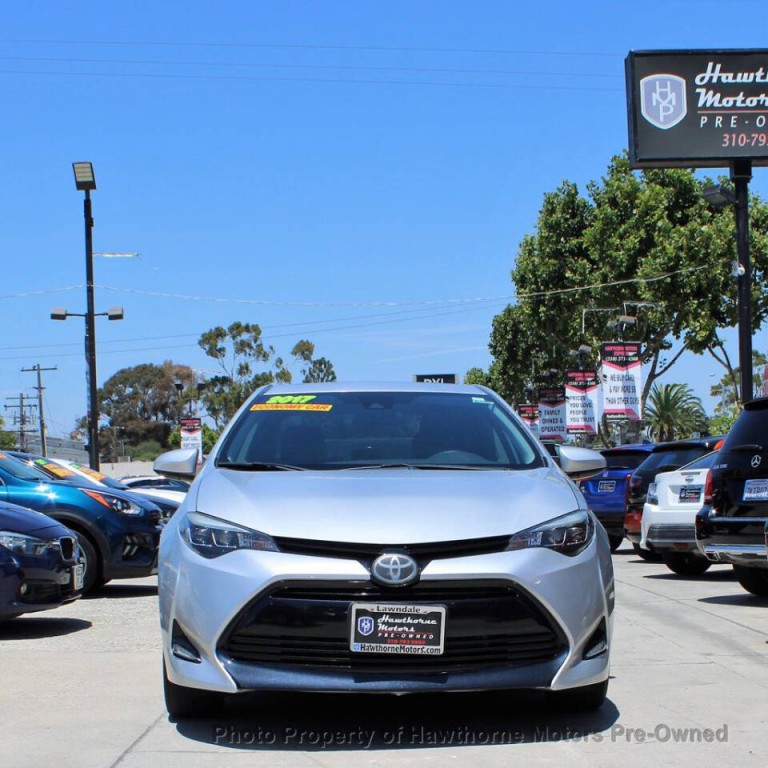 2017 Toyota Corolla Image 3