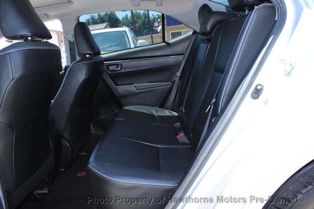 2017 Toyota Corolla Image 10