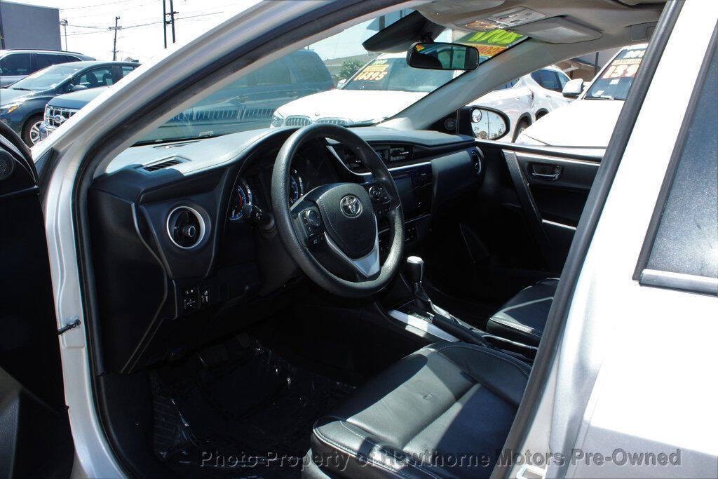 2017 Toyota Corolla Image 18