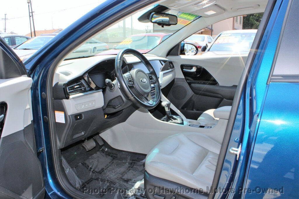 2020 Kia Niro Image 16