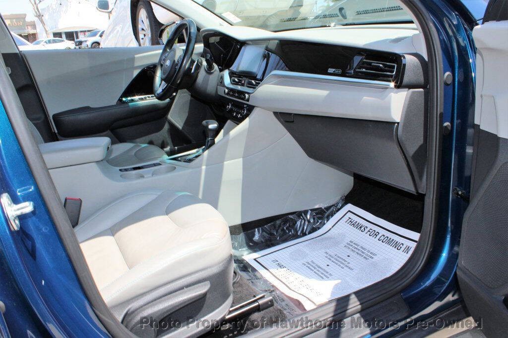 2020 Kia Niro Image 17