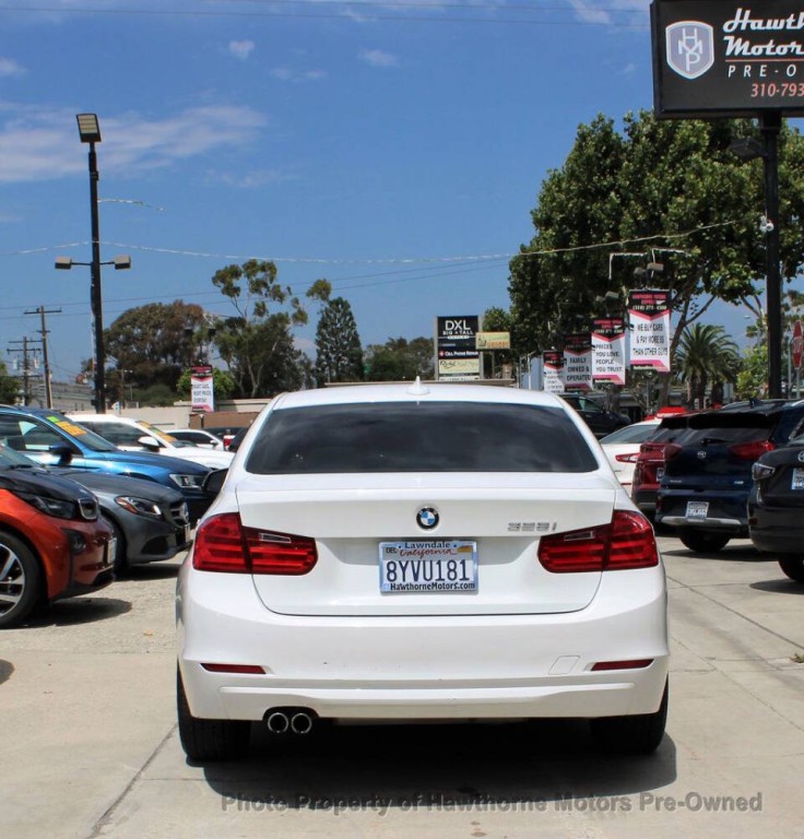 2014 BMW 3 Series Image 4