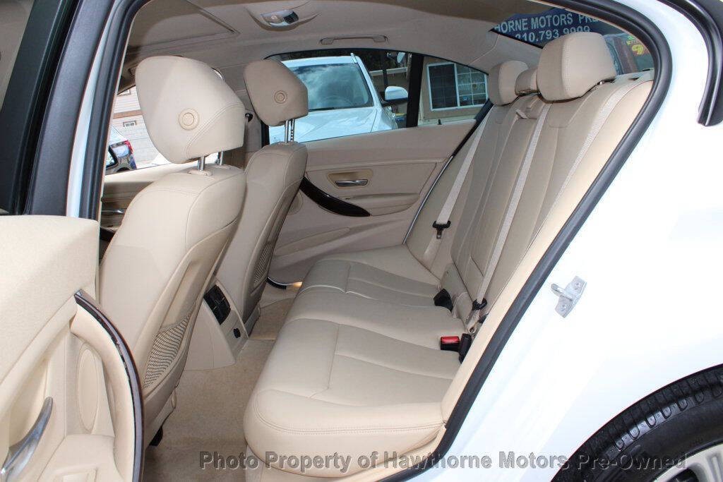 2014 BMW 3 Series Image 10