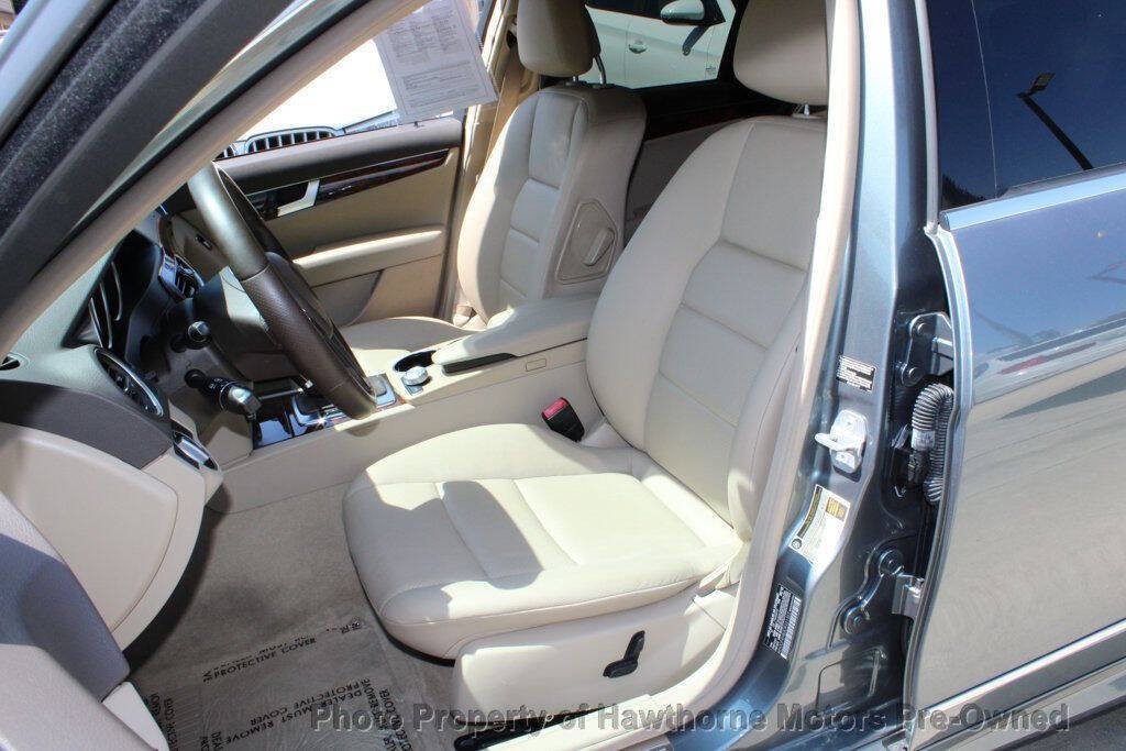 2012 Mercedes-Benz C-Class Image 9