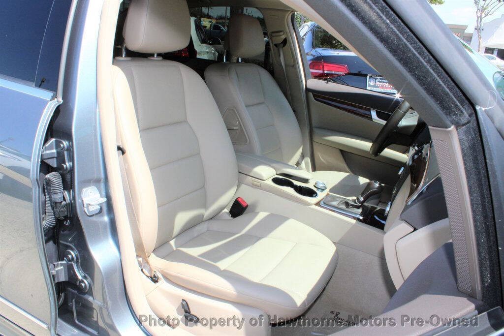 2012 Mercedes-Benz C-Class Image 11